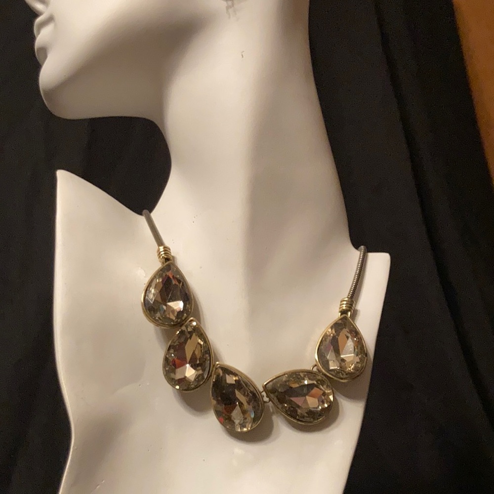 Elegant Gold Tone Necklace